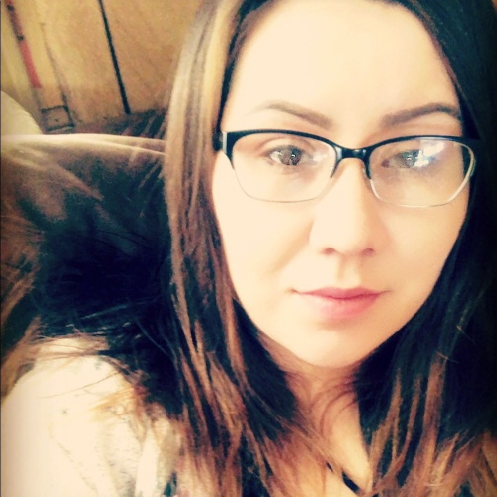Meet your Posher, Pamela